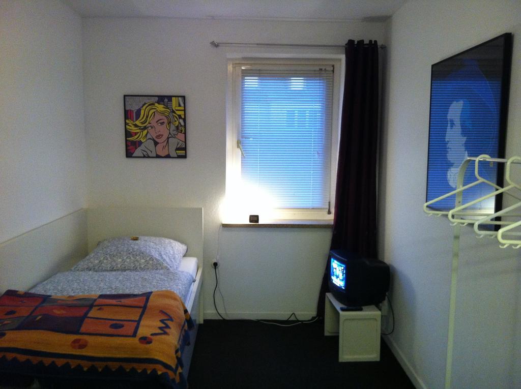 Ask Rooms Privatzimmer In Kassel Ngoại thất bức ảnh